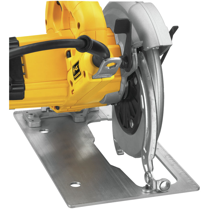 DeWalt 15 amps 7-1/4 in. Corded Brushed Circular Saw Tool Only