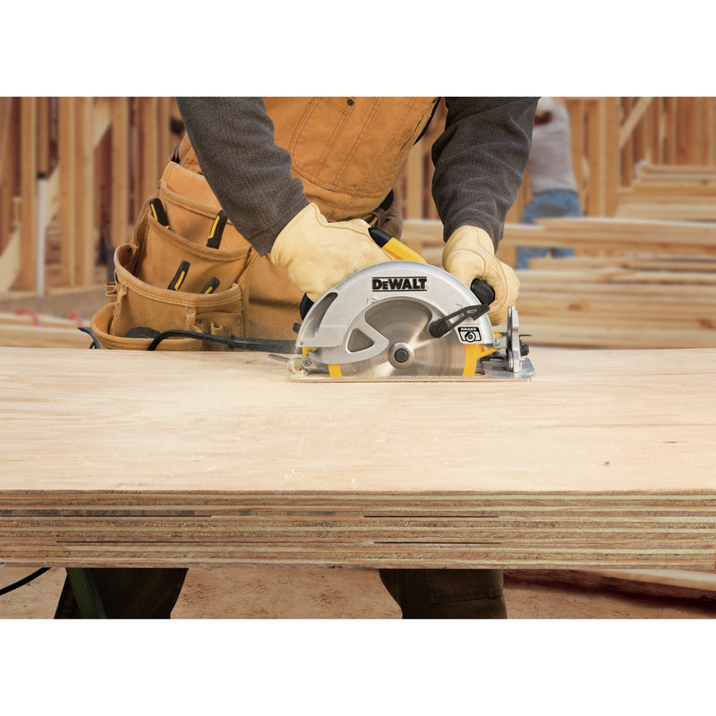 DeWalt 15 amps 7-1/4 in. Corded Brushed Circular Saw Tool Only