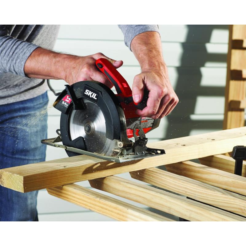 SKIL 14 amps 7-1/4 in. Corded Brushed Circular Saw