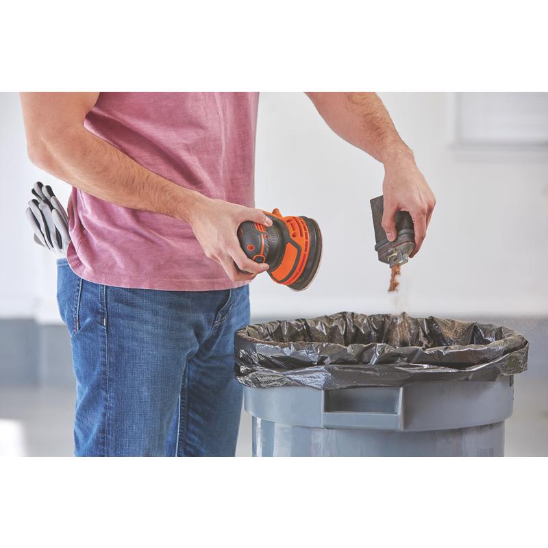 Black+Decker 20V MAX Cordless 5 in. Random Orbit Sander Kit (Battery & Charger)
