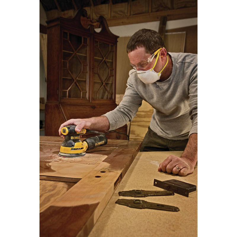 DeWalt 3 amps Corded 5 in. Random Orbit Sander