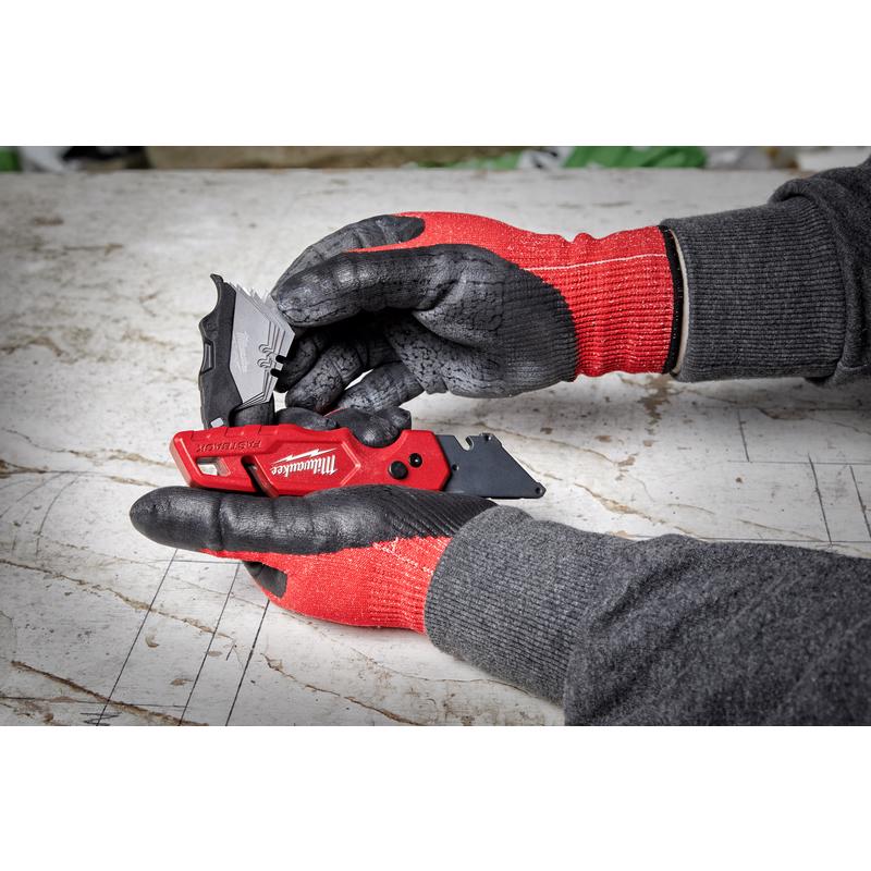Milwaukee Fastback 6-3/4 in. Press and Flip Folding Utility Knife Red