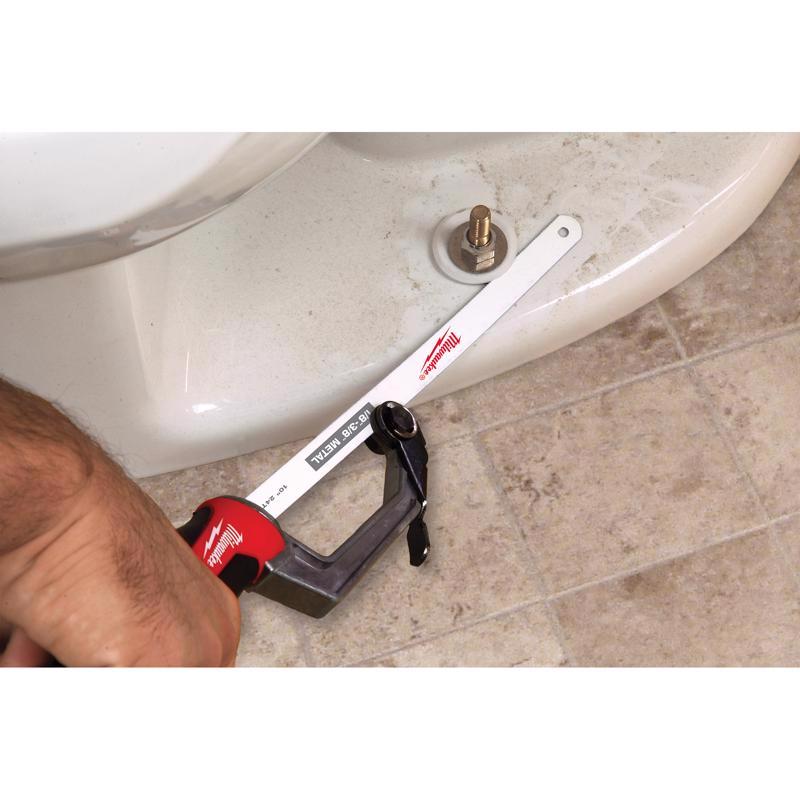 Milwaukee 10 in. Bi-Metal Compact Hacksaw Black/Red