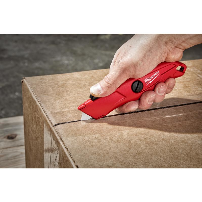 Milwaukee 5-3/4 in. Self-Retracting Safety Knife Red