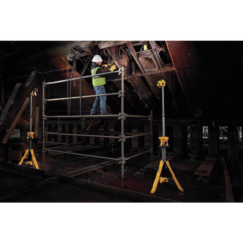 DeWalt 20V MAX 3,000 lm LED Battery Tripod Work Light