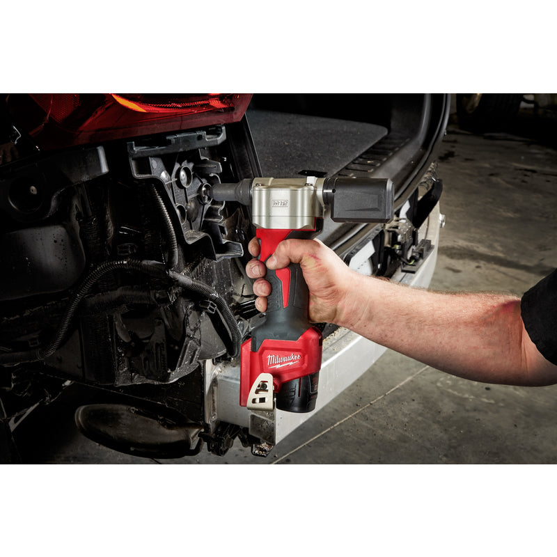Milwaukee M12 Metal Cordless Rivet Tool Black/Red