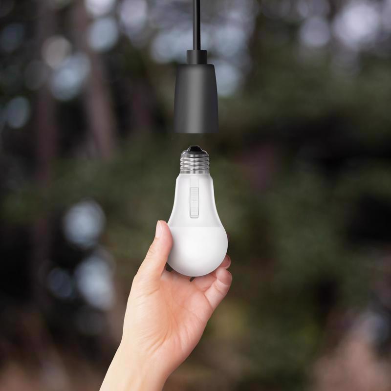 Feit A19 E26 (Medium) LED Dusk to Dawn Bulb Adjustable White 60 Watt Equivalence