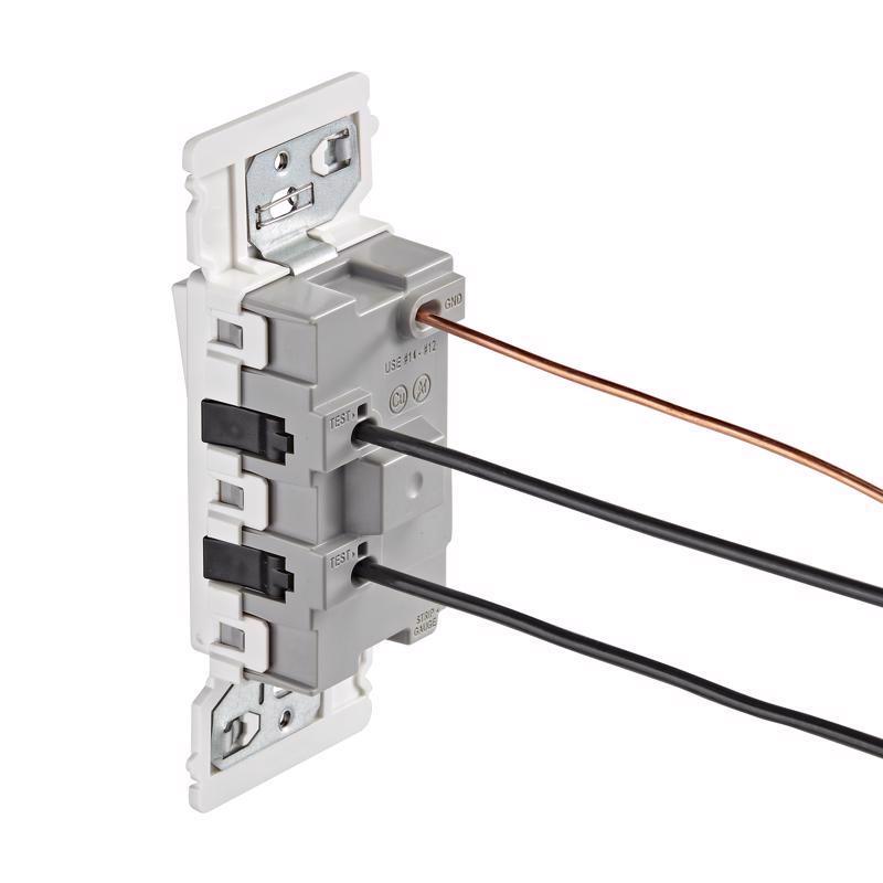 Leviton Lever Edge 15 amps Single Pole Rocker Switch White 10 pk