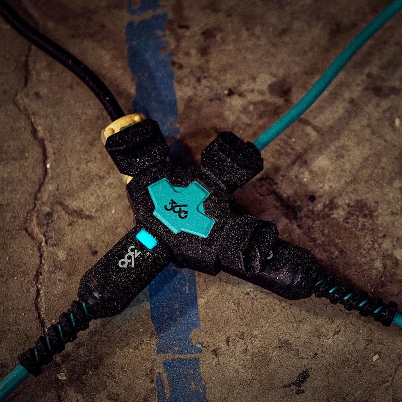 360 Electrical Grounded 3 outlets Power Hub