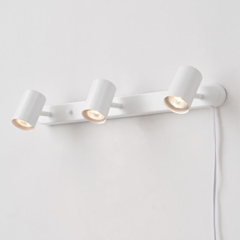 Globe Electric Matte White 3 lights LED Track Light Fixture