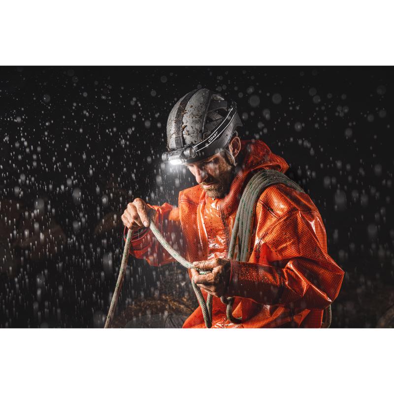 Coast WPH34R 2000 lm Black/Gray LED Head Lamp