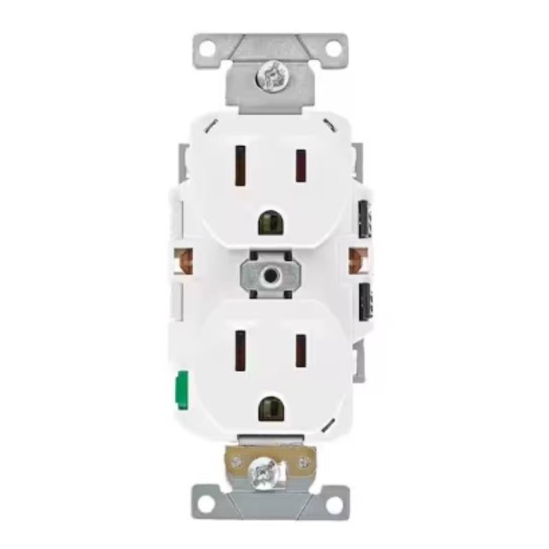 Leviton Lever Edge 15 amps 125 V White Outlet