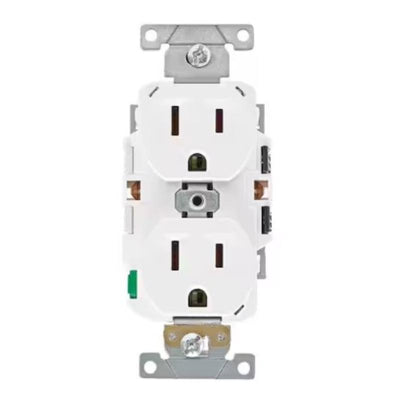 Leviton Lever Edge 15 amps 125 V White Outlet