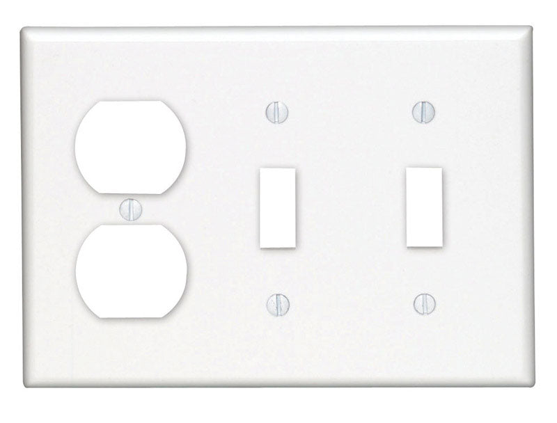 Leviton White 3 gang Thermoset Plastic Duplex/Toggle Wall Plate