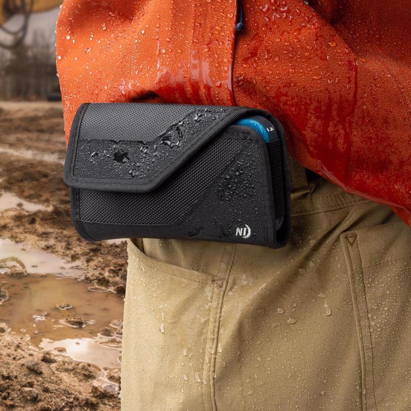Nite Ize Clip Case Sideways Black This protective phone holster combines the ultra-durable materials
