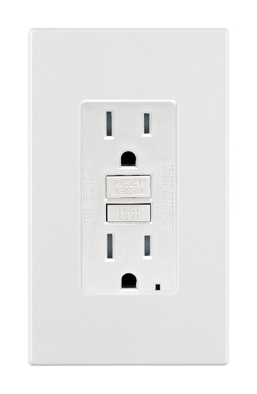Leviton 15 amps 125 V White Outlet/Wallplate 5-15R