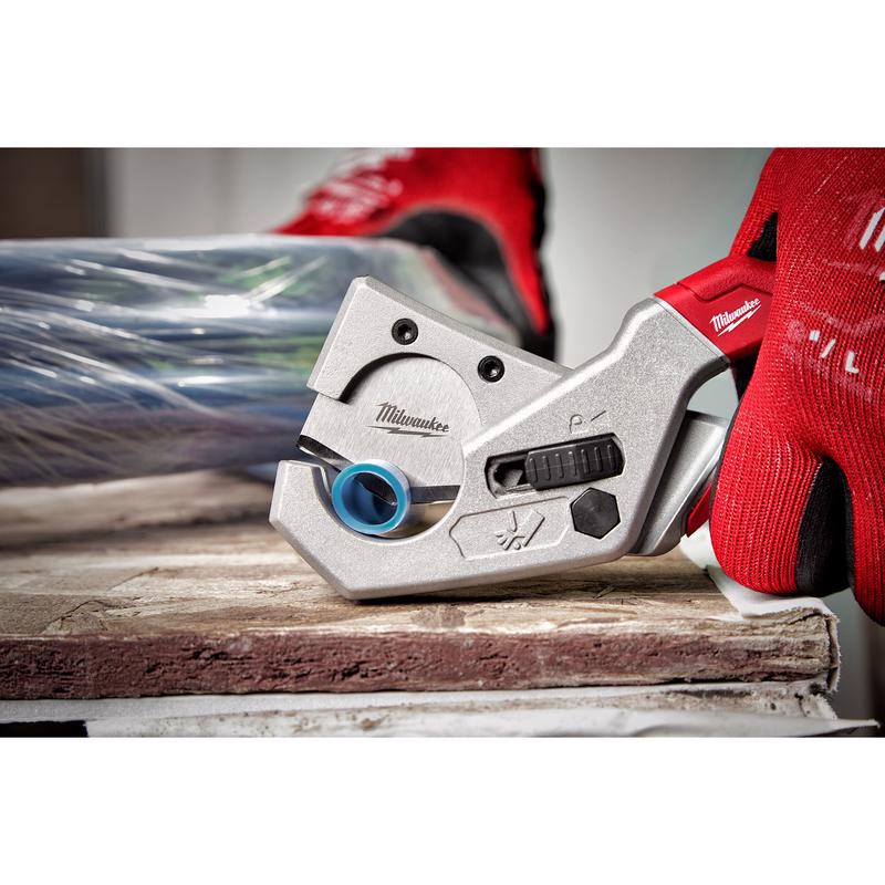 Milwaukee 1 in. Tubing Cutter 9 in. L Red