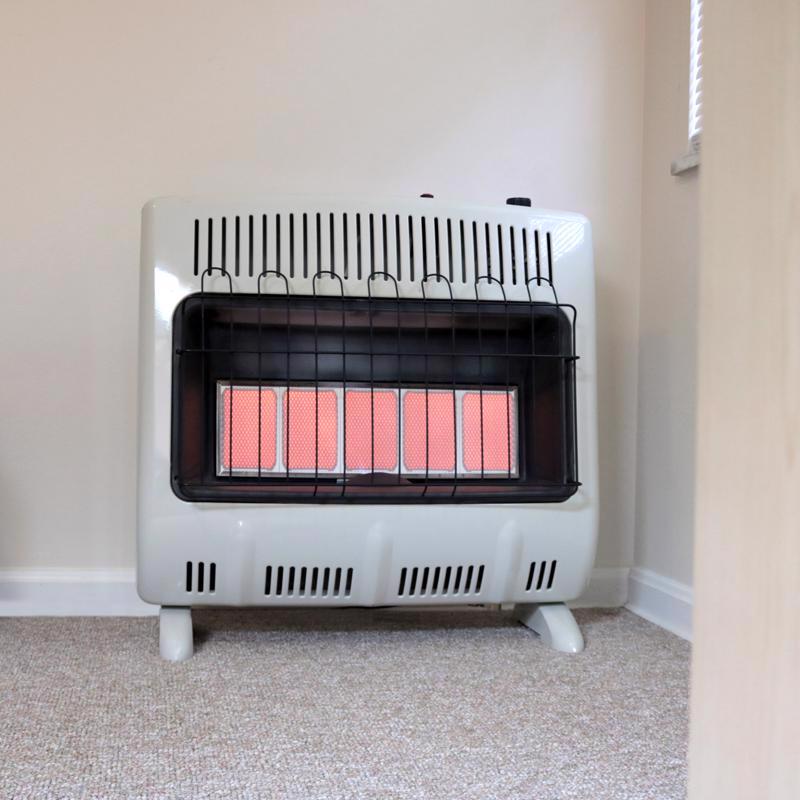 Mr. Heater Comfort Collection 30000 Btu/h 1000 sq ft Radiant Propane Heater