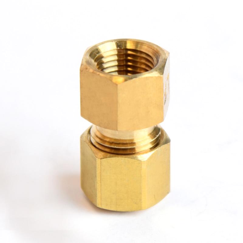 ATC 1/4 in. Compression in. X 1/8 in. D FPT Brass Coupling