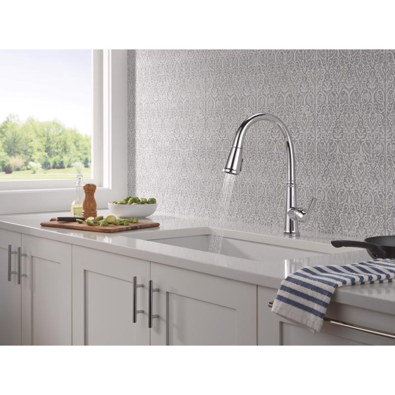 Delta Geist One Handle Chrome Pull-Down Kitchen Faucet