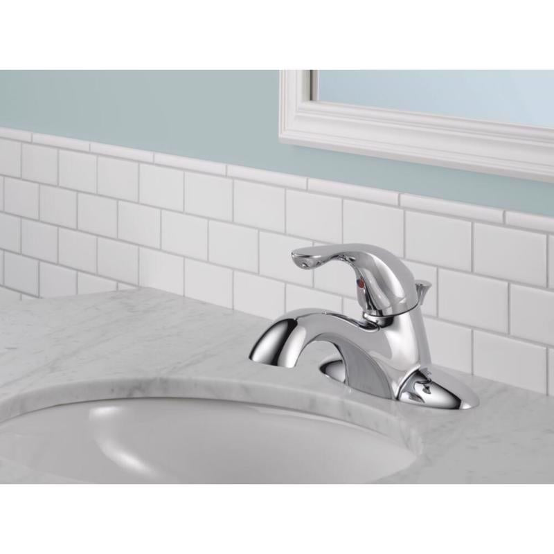 Delta Classic Chrome Traditional Centerset Bathroom Sink Faucet 4 in.