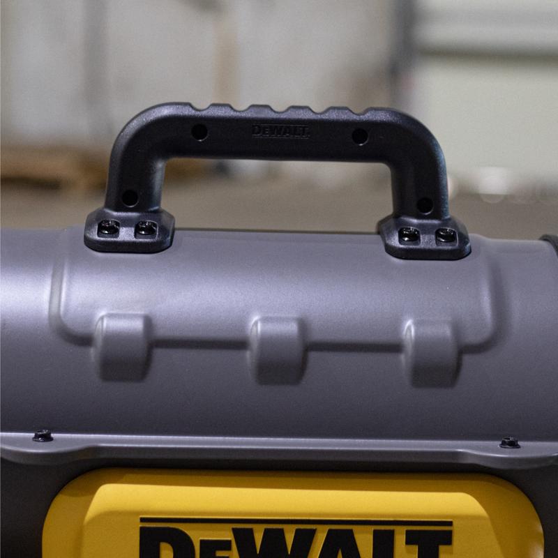 DeWalt 80000 Btu/h 2000 sq ft Forced Air Kerosene Portable Heater