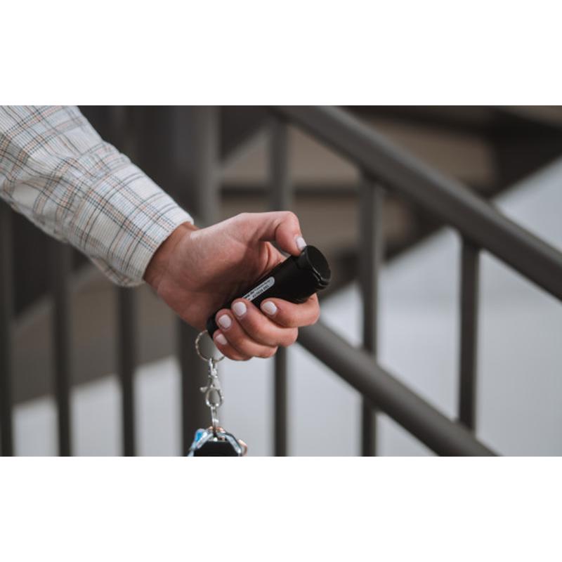 Sabre Pepper Gel Black Aluminum/Plastic Flip Top Keychain
