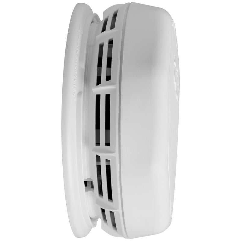 First Alert Battery-Powered Ionization/Photoelectric Dual Sensor Smoke Detector