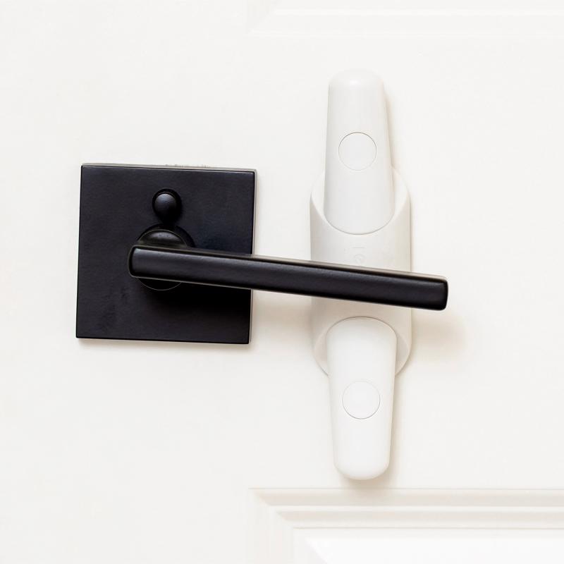 Regalo White Plastic Lever Handle Lock