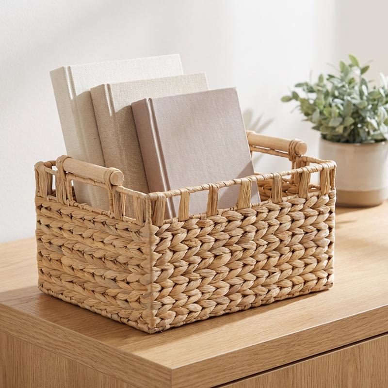 Zenna Home 13.5 in. L X 10.5 in. W X 7.5 in. H Beige/Brown Woven Basket