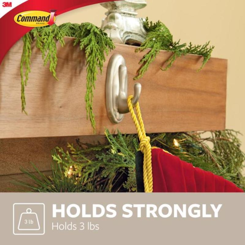 3M Command Medium Plastic Hook 3.125 in. L