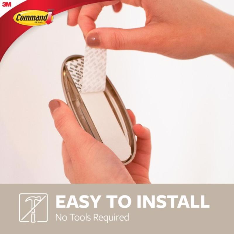 3M Command Medium Plastic Hook 3.125 in. L