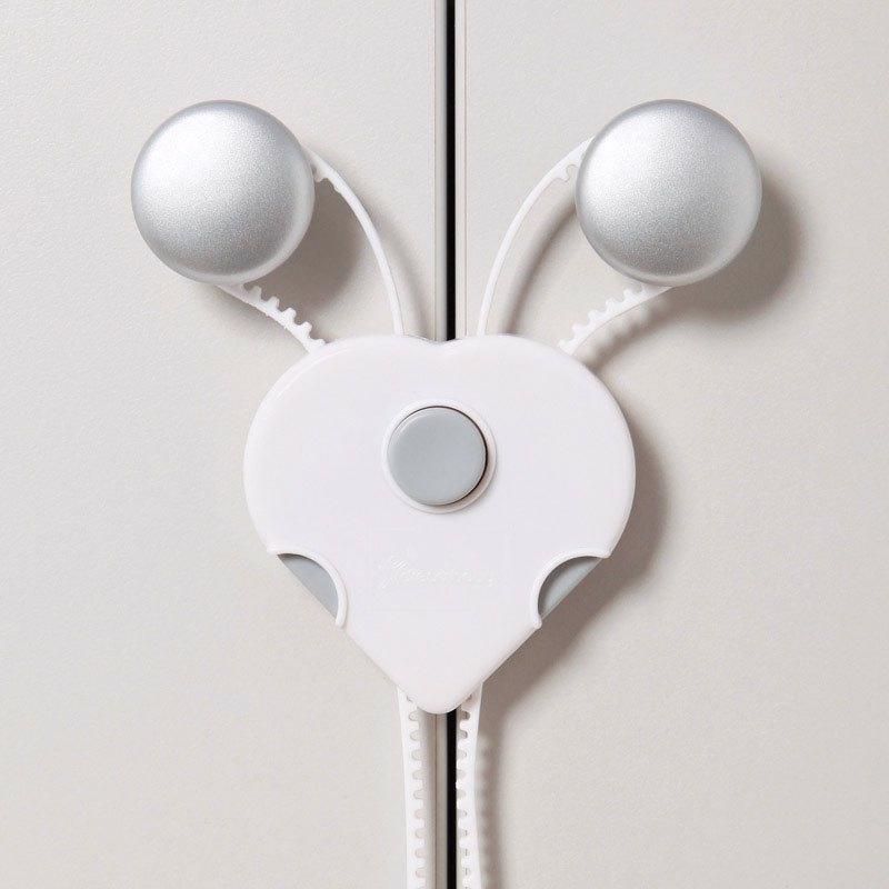 Dreambaby White Plastic Cabinet Flex Lock