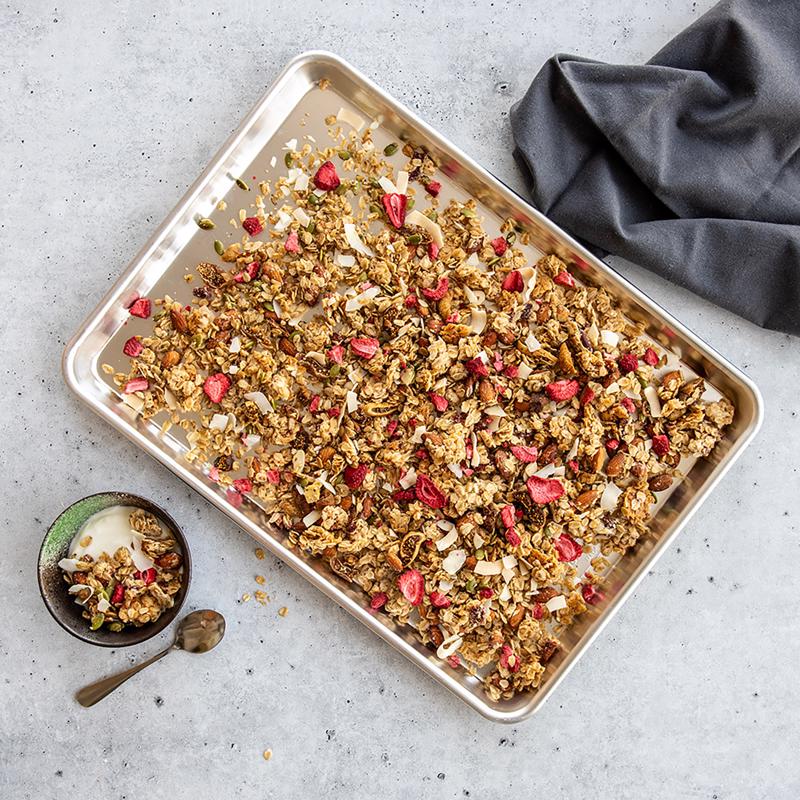 Nordic Ware Naturals 12.9 in. W X 17.9 in. L Half Sheet Pan Silver