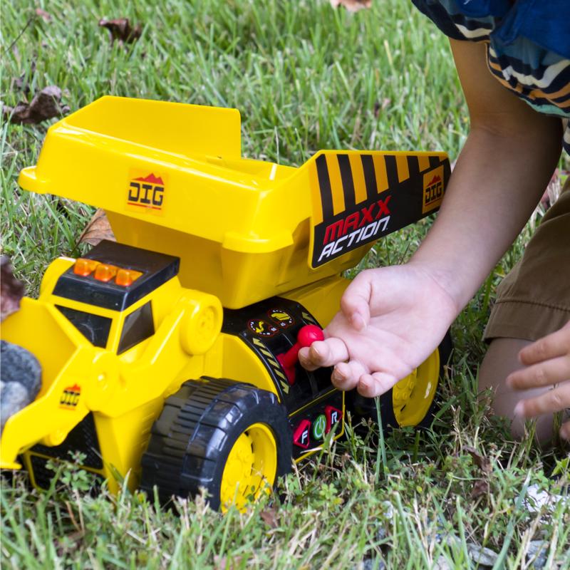 Sunny Days Maxx Action Dig Rig Motorized Truck Yellow