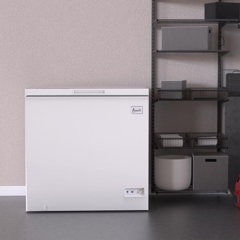 Avanti 7 cu ft White Steel Chest Freezer 129 W