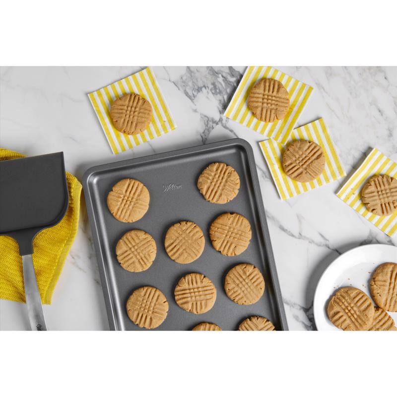 Wilton Silver 15 in. W X 10 in. L Medium Baking Sheet Gray
