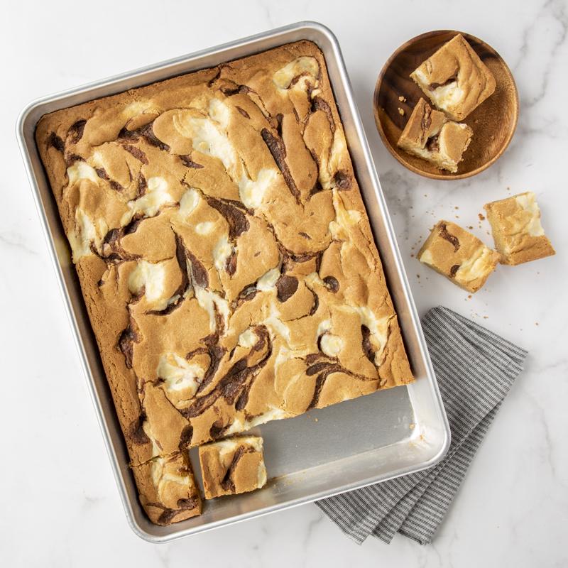 Nordic Ware 12.4 in. W X 17.3 in. L Sheetcake Pan Silver