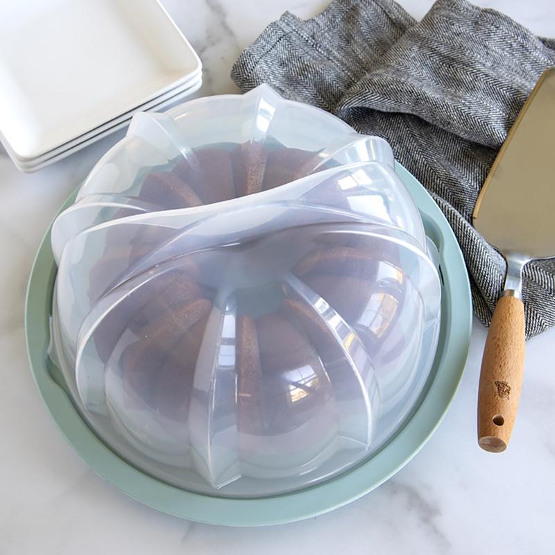 Nordic Ware 10.6 in. Blue Cake Keeper