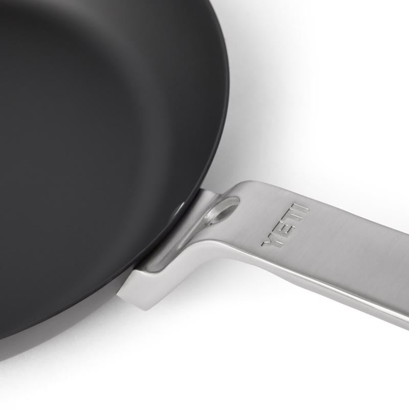 YETI Carbon Steel Skillet 10 in. Black