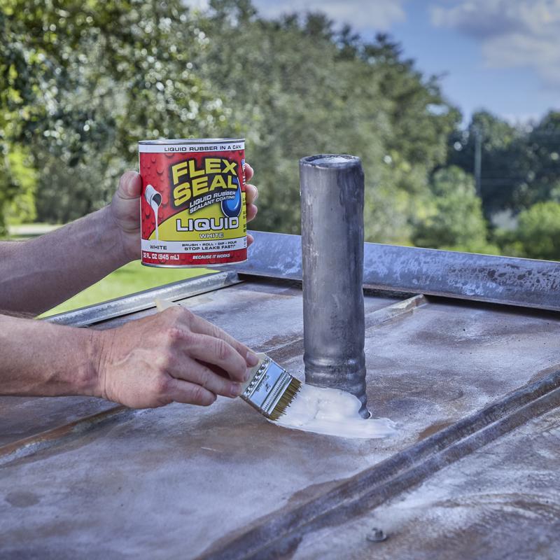 Flex Seal Family of Products Flex Seal White Liquid Rubber Sealant Coating 32 fl. oz.