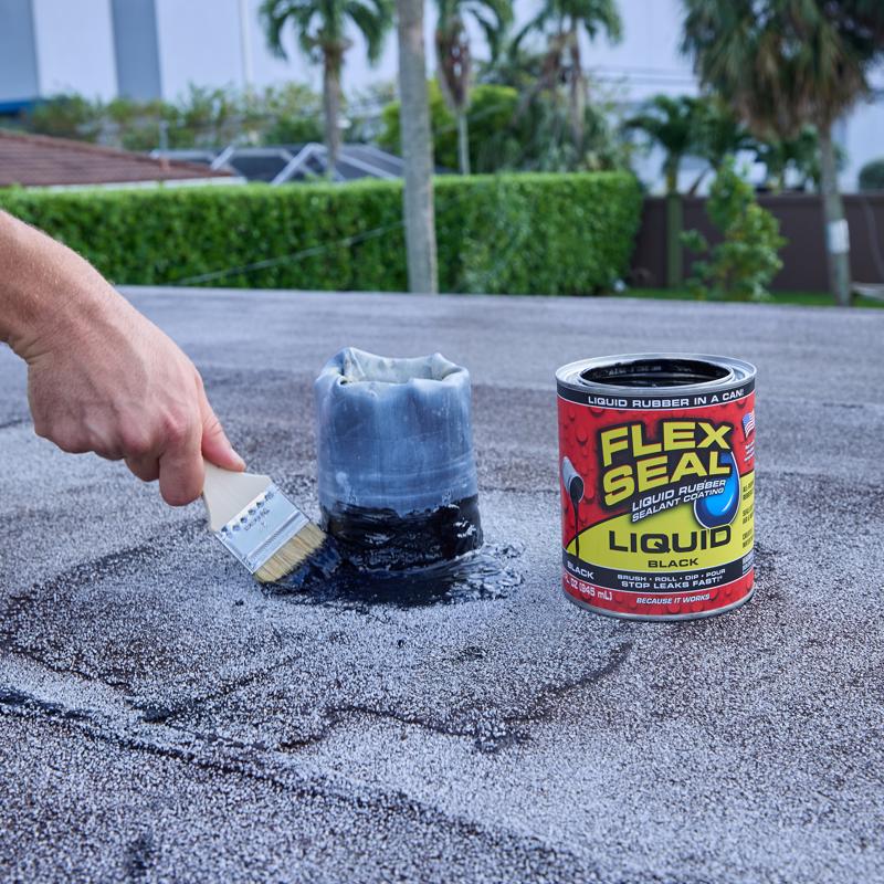 Flex Seal Family of Products Flex Seal Black Liquid Rubber Sealant Coating 32 fl. oz.