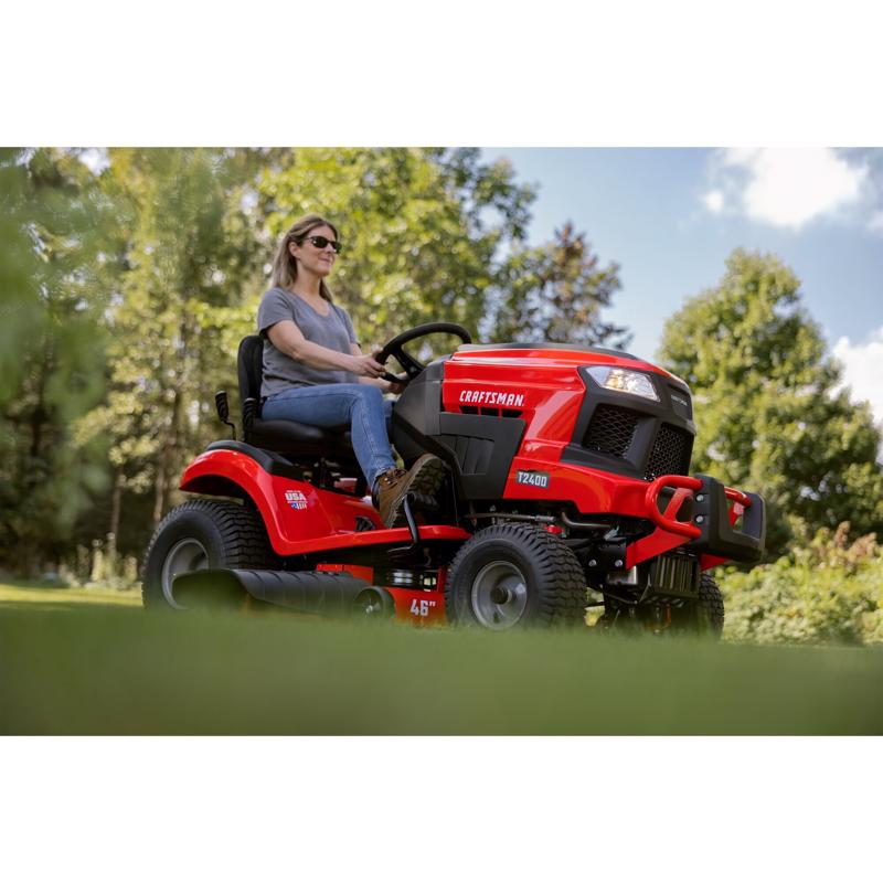 Craftsman CMXGRAM211302 46 in. 725 cc Hydrostatic Gas Riding Mower