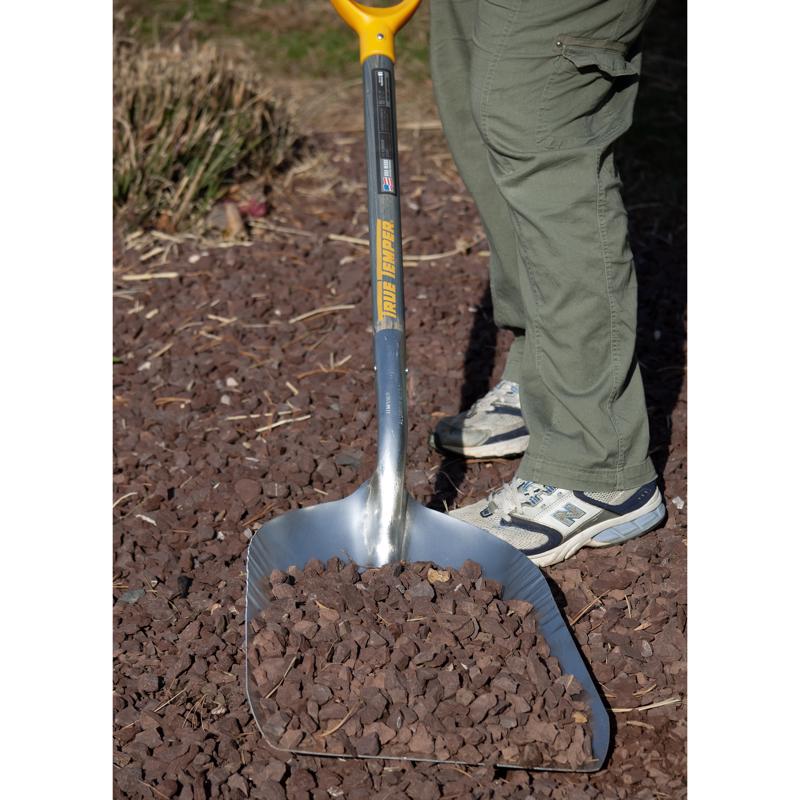 True Temper 46.13 in. Aluminum Scoop Wood Handle