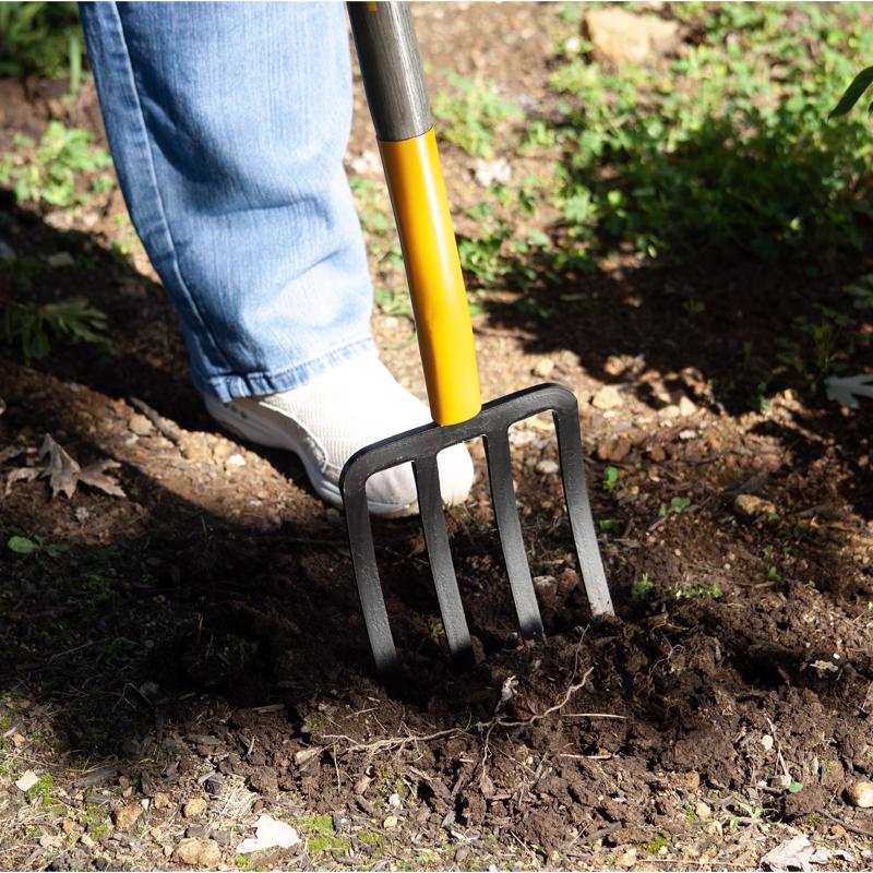 True Temper 4 Tine Steel Spading Fork 30 in. Wood Handle