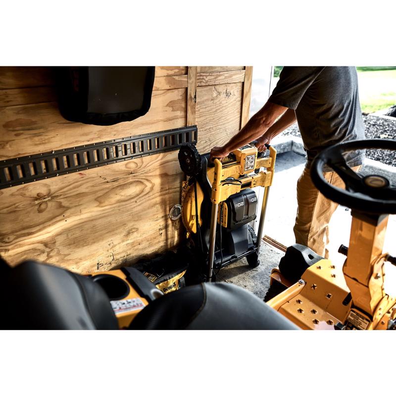 DeWalt 2X20V MAX DCMWP234U2 21 in. 20 V Battery Lawn Mower Kit (Battery & Charger)