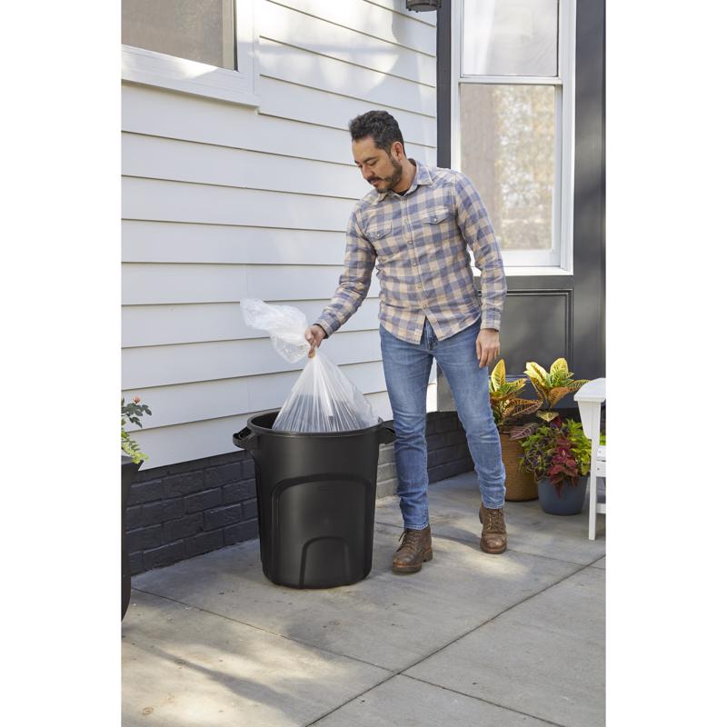 Rubbermaid Roughneck 20 gal Black Plastic Garbage Can Lid Included