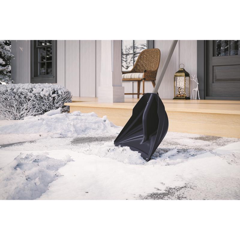 Suncast 20 in. W X 49 in. L Poly Snow Shovel