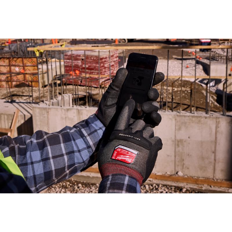 Milwaukee Smartswipe Men's Glove Anti-Vibration Gloves Black/Red XL