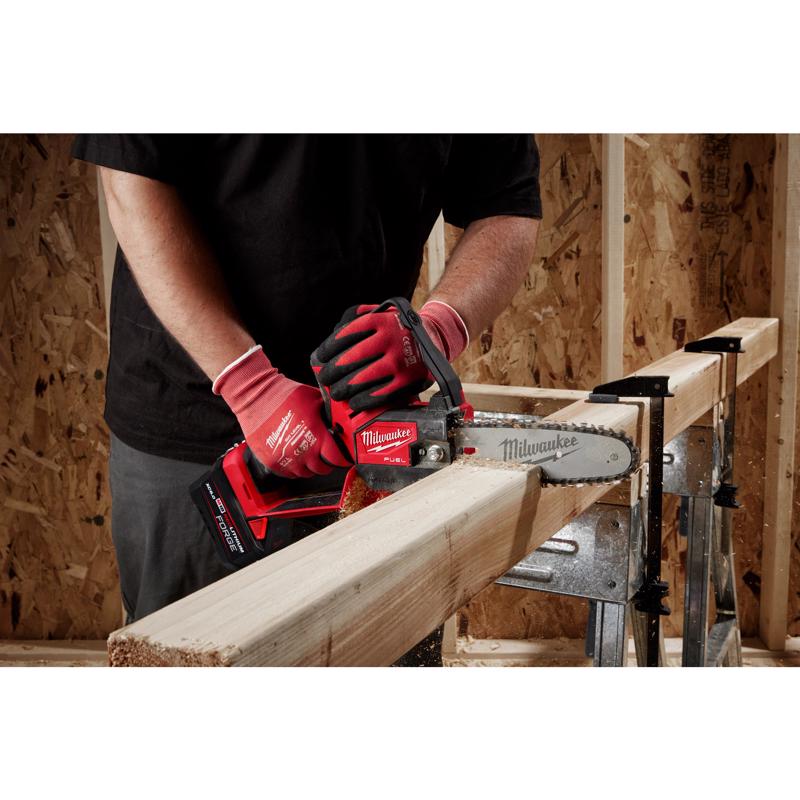 Milwaukee 8 in. Bar and Chain Combo 33 links